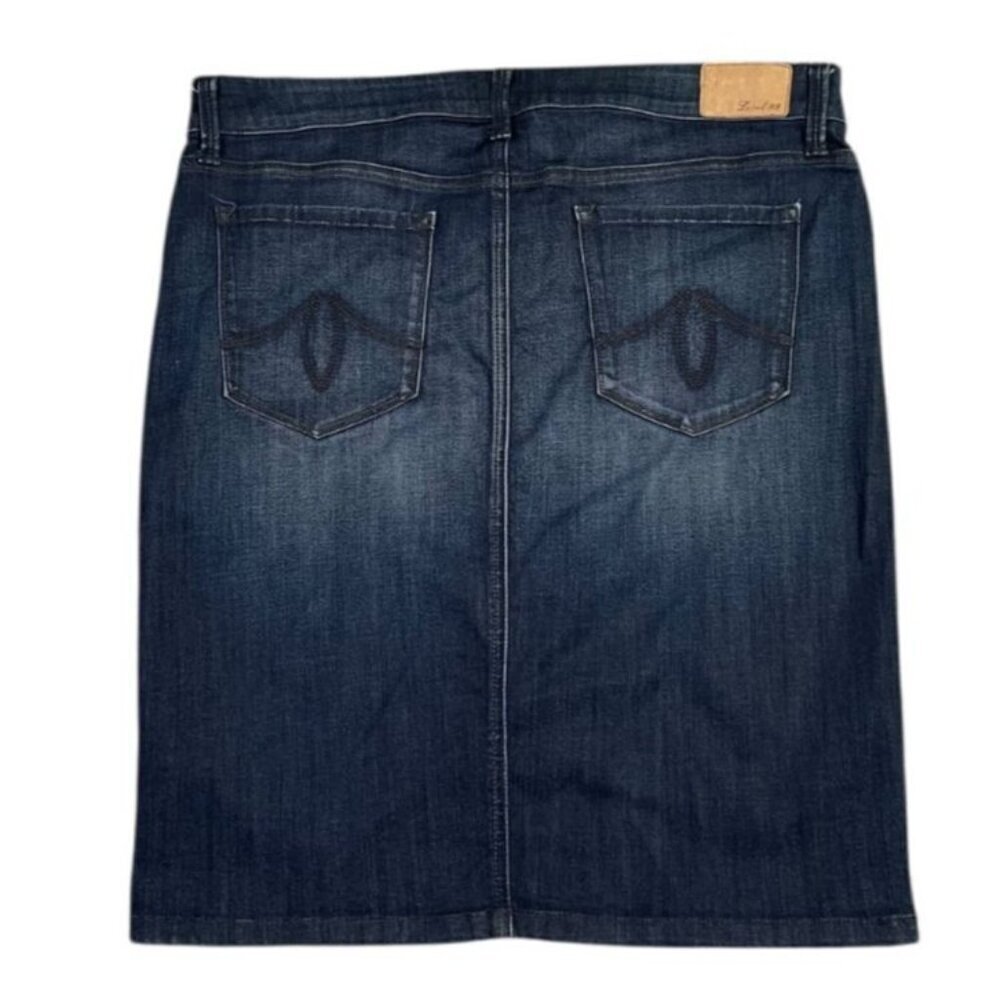 Level 99 Dark Wash Denim Stretch Jean Skirt Size 31 Anthropologie - Picture 3 of 9
